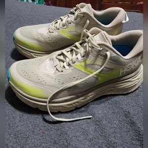 HOKA ONE ONE Stinson ATR 6 TrailRunning Shoe, Men's 7.5/Women 9, Tan/Neon